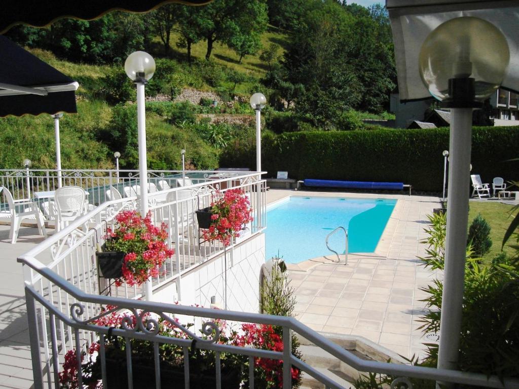 Hotel Beausejour Chaudes-Aigues Exterior photo
